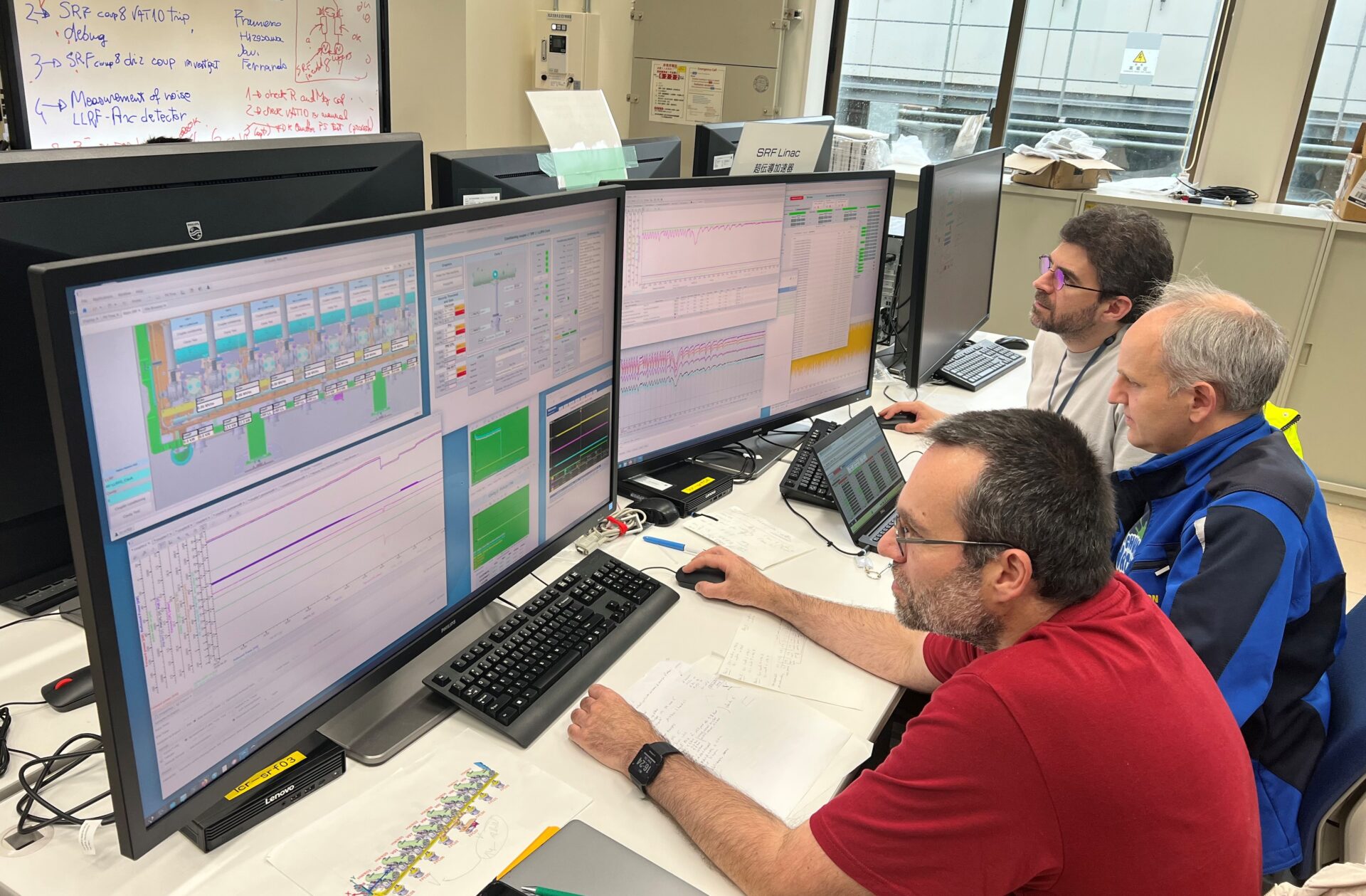 European experts monitor LIPAc’s warm conditioning from the control room. ©F4E-QST